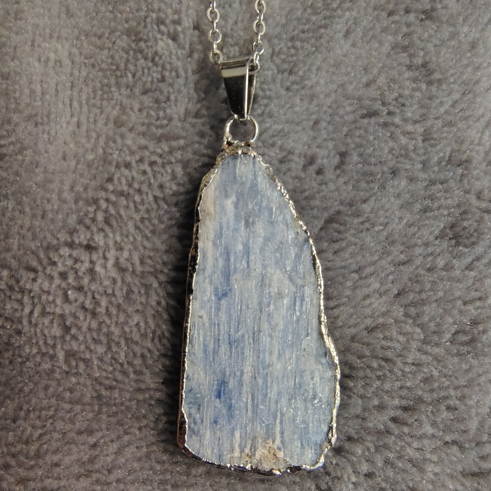 Natural Blue Kyanite Pendant Necklace - Silver Edge